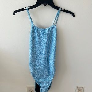 Jolyn Pebbly Jackson 4 Onesie size 30